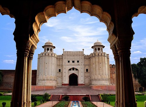 A view of lahore fort on a sunny day.